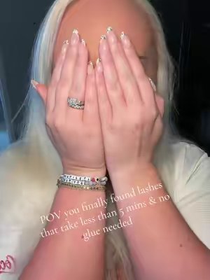TikTok post by @amandawifey for Lilly Lashes. Caption reads: [...] than 5 mins & no glue needed ✨🏖️💓💛....