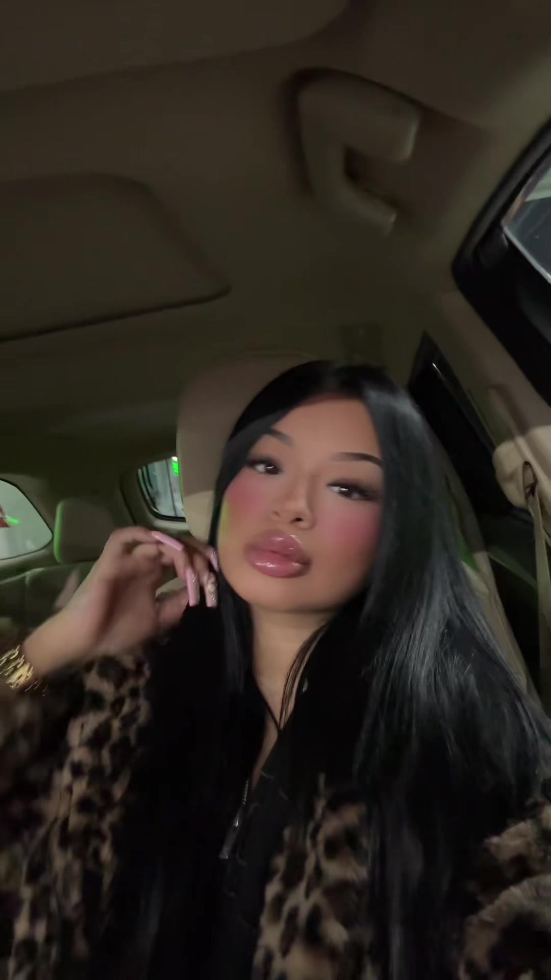 TikTok post by @gracechanelxo for Dooreshair. Caption reads: I really love these extensions from....