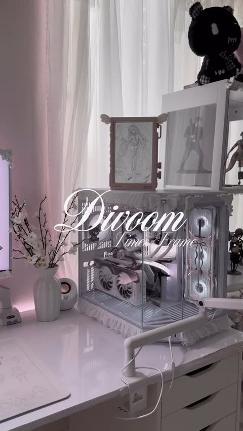 Instagram post by @fleuriisx for Divoom. Caption reads: [...] for 10% off with the LIB 🔗💕 [gifted]....