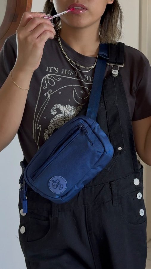 Instagram post by @ashfro_ for Baboon To The Moon. Caption reads: [...] sorta obsessed with my new @baboontothemoon....