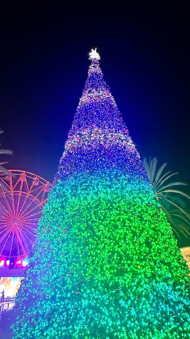 Instagram post by @kwhitecali for Fidelity Investments. Caption reads: Who said money can’t buy happiness?....