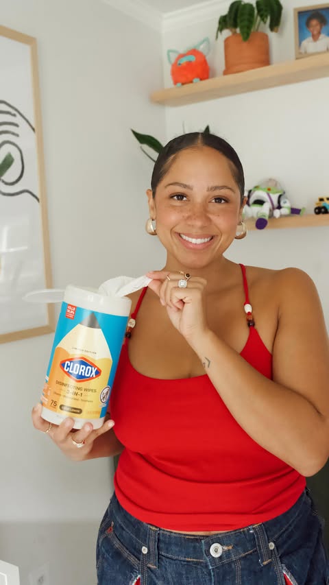 Instagram post by @jordynn.nicholson for Clorox. Caption reads: #CloroxPartner Just a type B mom trying to be a....