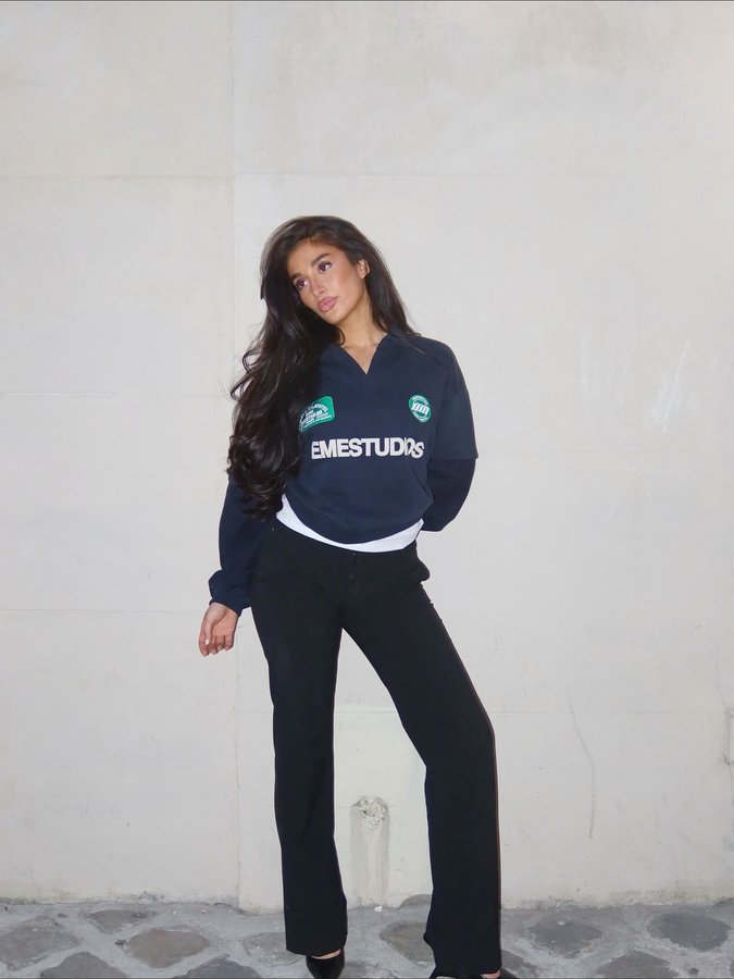 Instagram post by @farah.cookie for EME STUDIOS. Caption reads: @emestudios_ ❤️

Produit offert.