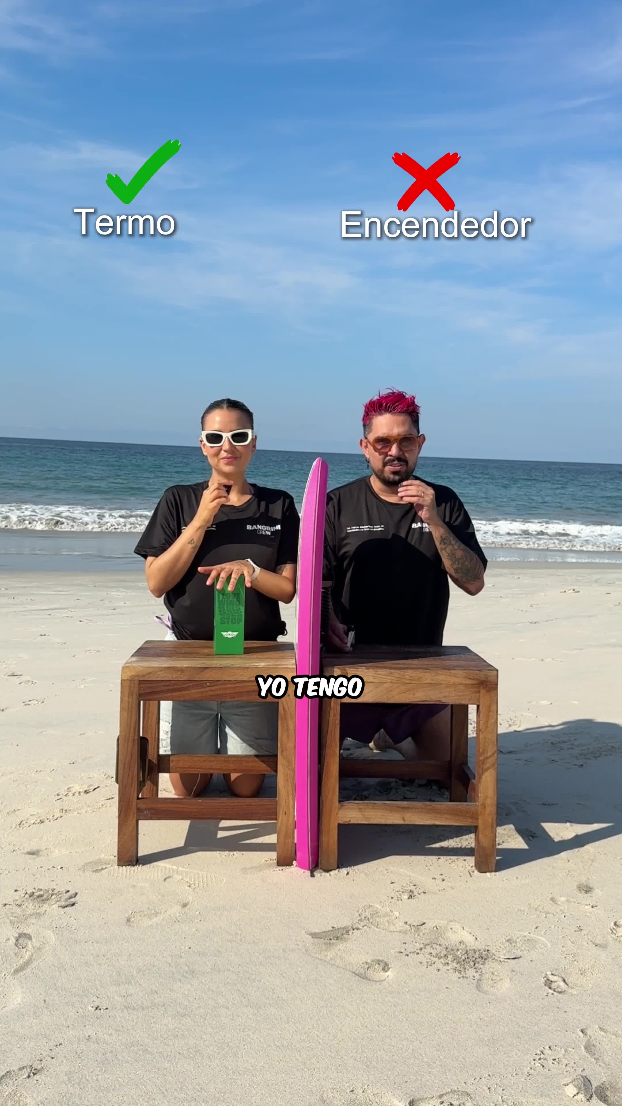 TikTok post by @cellegrini_oficial for Wingstop. Caption reads: Adivina el objeto 😅 @Wingstop México ❤️....