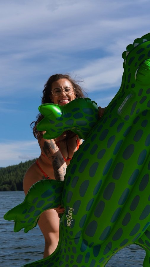 Instagram post by @maddison.noel for Funsicle. Caption reads: Partnering with @funsicle to keep me in 1st place....