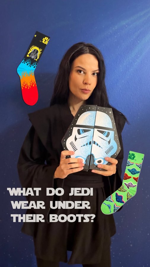 Instagram post by @rei.kennex for Happy Socks. Caption reads: [...] years ago, I happened to stumble upon....