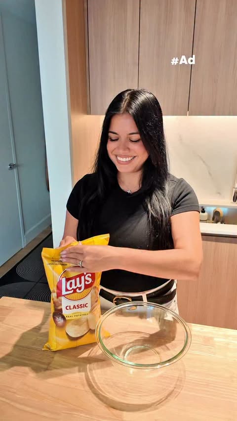 Instagram post by @aniessanavarro for Lay's. Caption reads: #lays_partner Our little NYC family is doing [...].