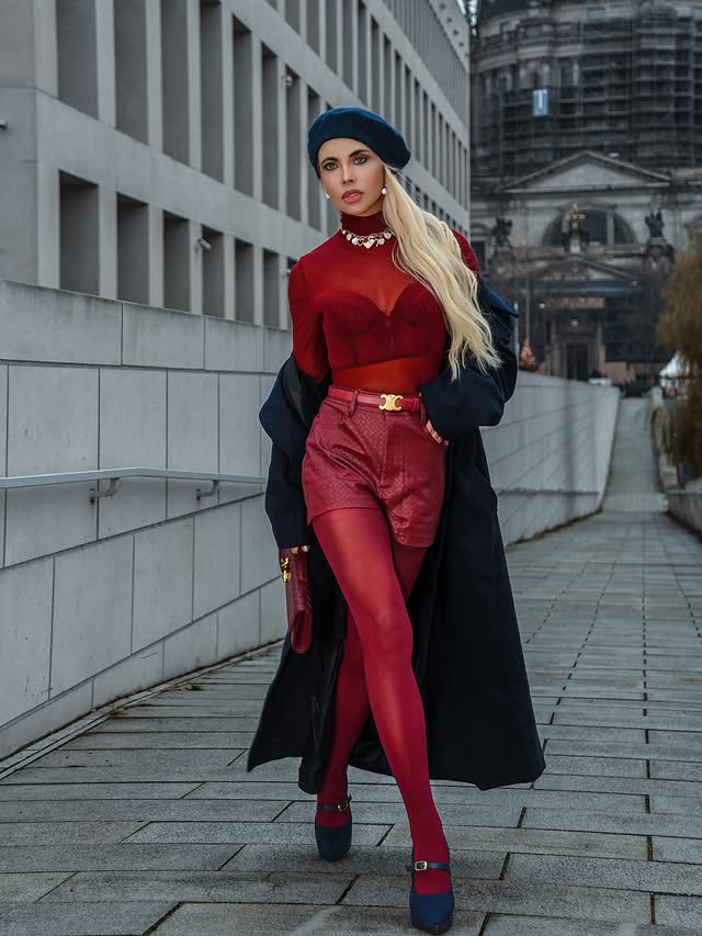 Instagram post by @suzy_edward for Cosyisland. Caption reads: [...] forgetting comfort  @cosyisland_official....