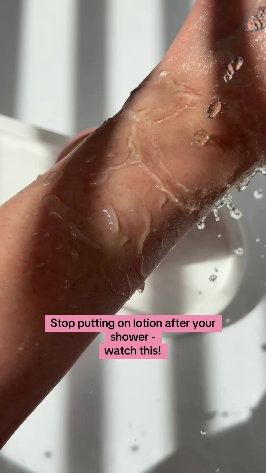 TikTok post by @becksamples101 for Hanni Bodycare. Caption reads: STOP hating moisturizer! Hanni Splash Salve is the....