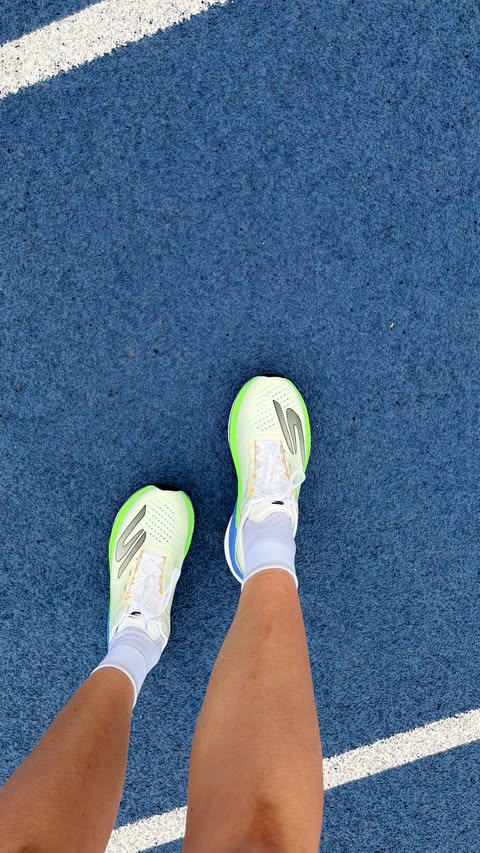 Instagram post by @nicosheri for SKECHERS. Caption reads: [...] workout with me testing out the new....