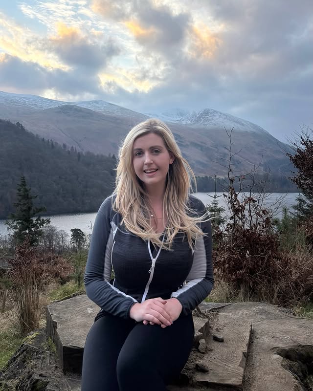 Instagram post by @stephinthelakes for Regatta. Caption reads: ❄️ What’s on your snowy hike bucket list?

One of....