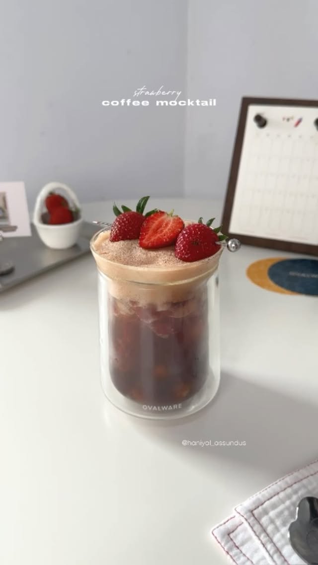 Instagram post by @haniyal_assundus for OVALWARE. Caption reads: [...] aesthetic and minimalist glass from....