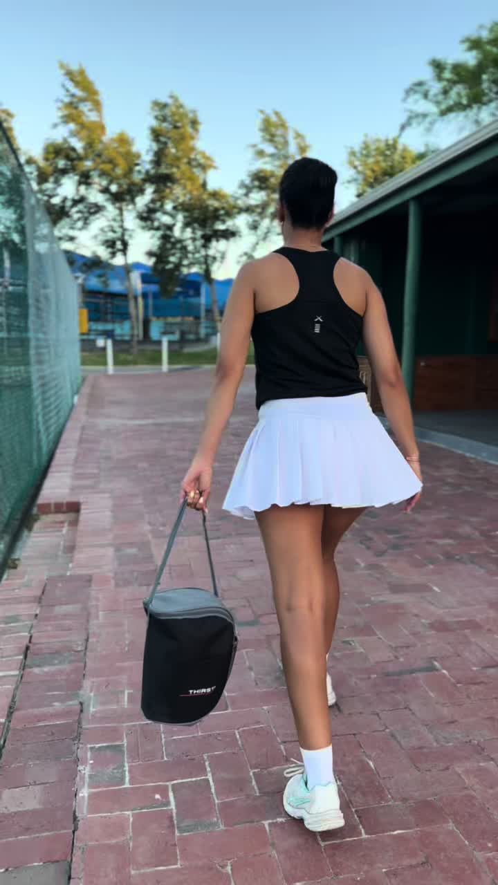 TikTok post by @ronelle_koopman for Brand Advisor. Caption reads: [...] hydration 💧🔥 #DrinkTHIRSTISport @Brand....