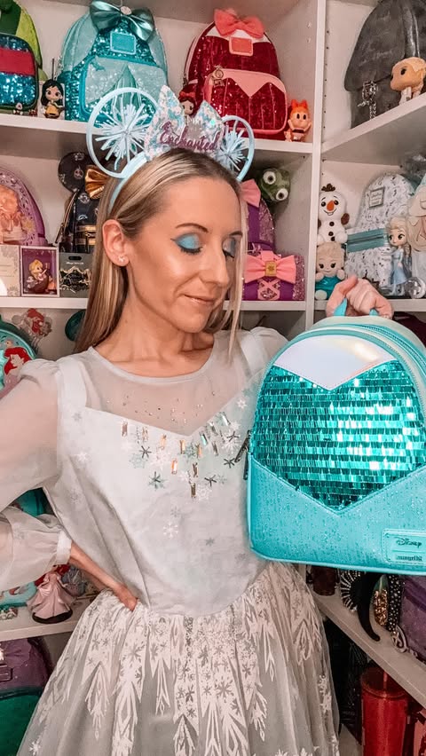 Instagram post by @hannahenchanted for Get Ready Comics. Caption reads: 🩵❄️𝕃𝕖𝕥 𝕚𝕥 𝕘𝕠❄️🩵

You’ll never want to let....