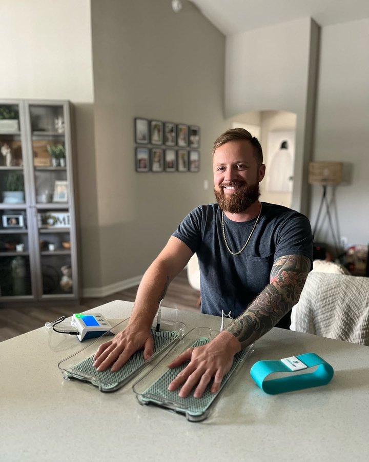 Instagram post by @mylifedailyblog for Dermadry. Caption reads: [...] hands becoming so sweaty. I gifted him....