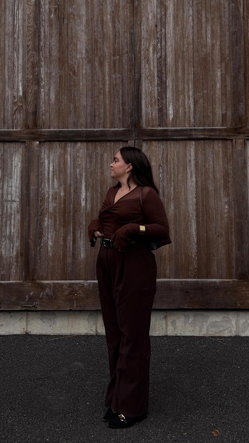 Instagram post by @tusksandtails for Underoutfit. Caption reads: [...] means layers, but comfort first @underoutfit....