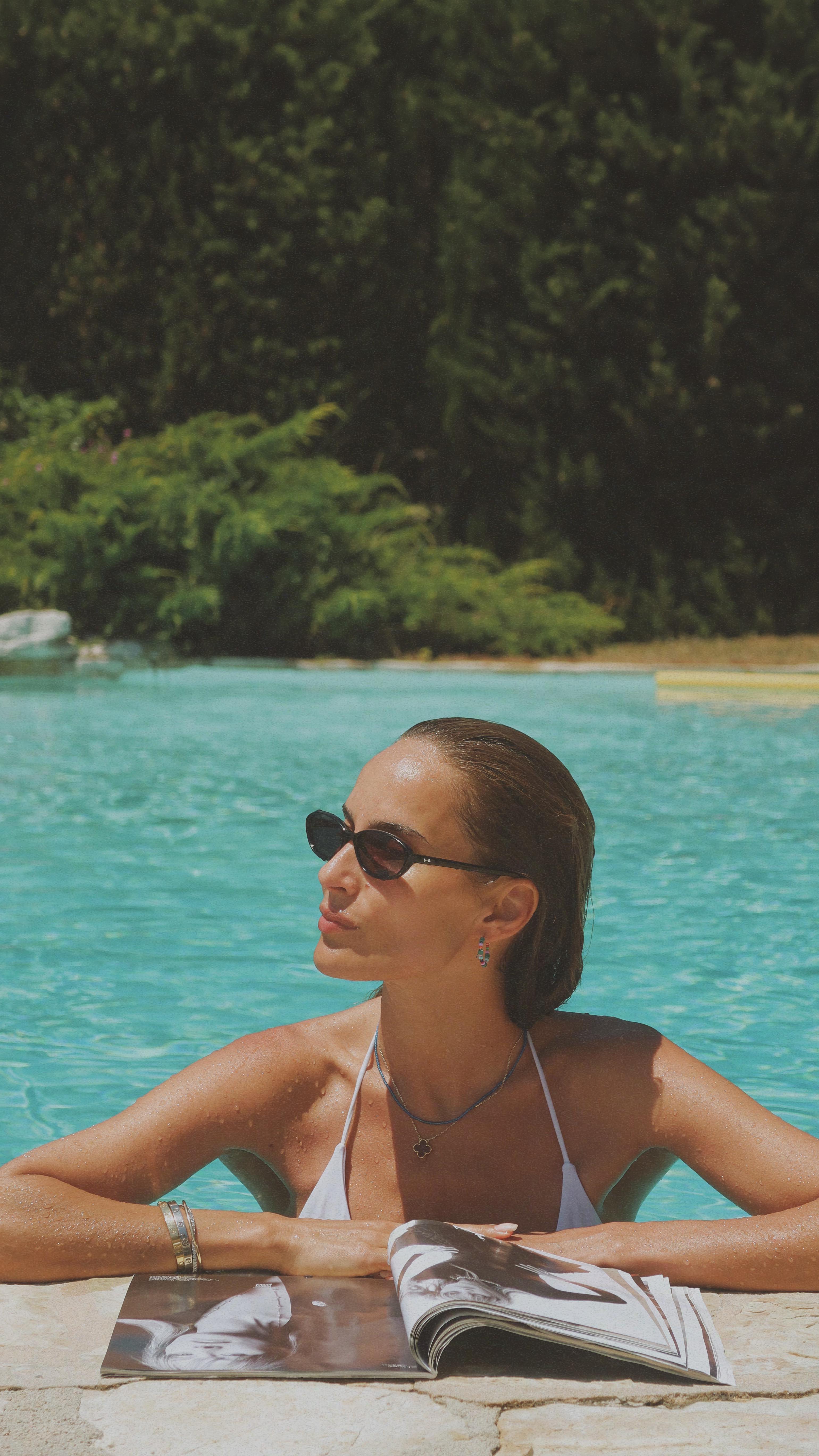 Instagram post by @bydidem for Oslo Skin Lab. Caption reads: Advertisment @osloskinlab 
🤍8 Wedding Week Habits....