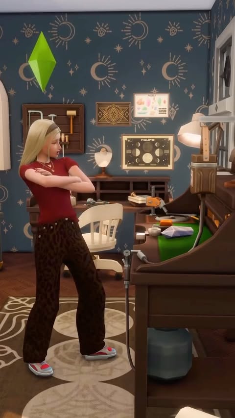 Instagram post by @hiemmanicole for The Sims. Caption reads: [...] creative businesses at the same time in The....