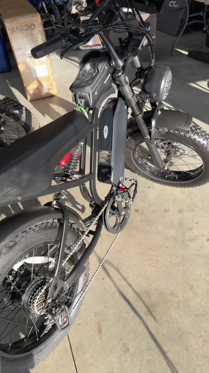 TikTok post by @rodtapia for Hieha. Caption reads: #hieha #ebike #ebikes #fathersdayspecial @Hieha....