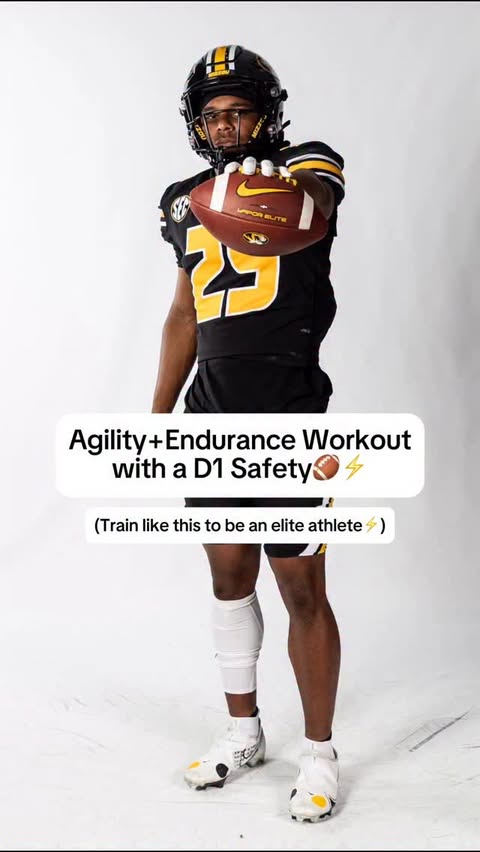 Instagram post by @justinefebera for KeepThatPump. Caption reads: [...] Wearing tech joggers from @keepthatpump.men....