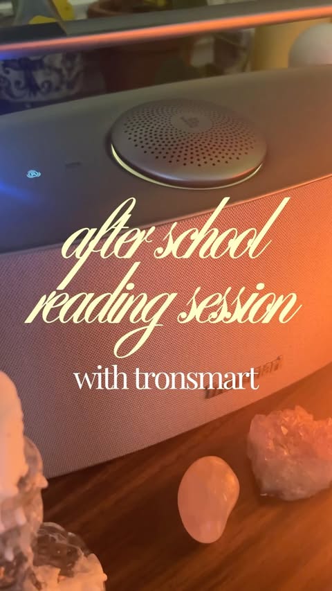 Instagram post by @hannah_elbam for Tronsmart. Caption reads: [...] good music and great sound. Thank you....