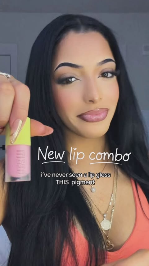 Instagram post by @yssaneli.flores for MADE BY MITCHELL. Caption reads: Lip liner: anastasia beverly ever hills
 shade....