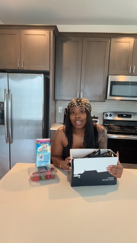 Instagram post by @_jocyyjocyy for Huel. Caption reads: I got a BLACK BOX 🎉🥳 @huel grab yall some I’ll....