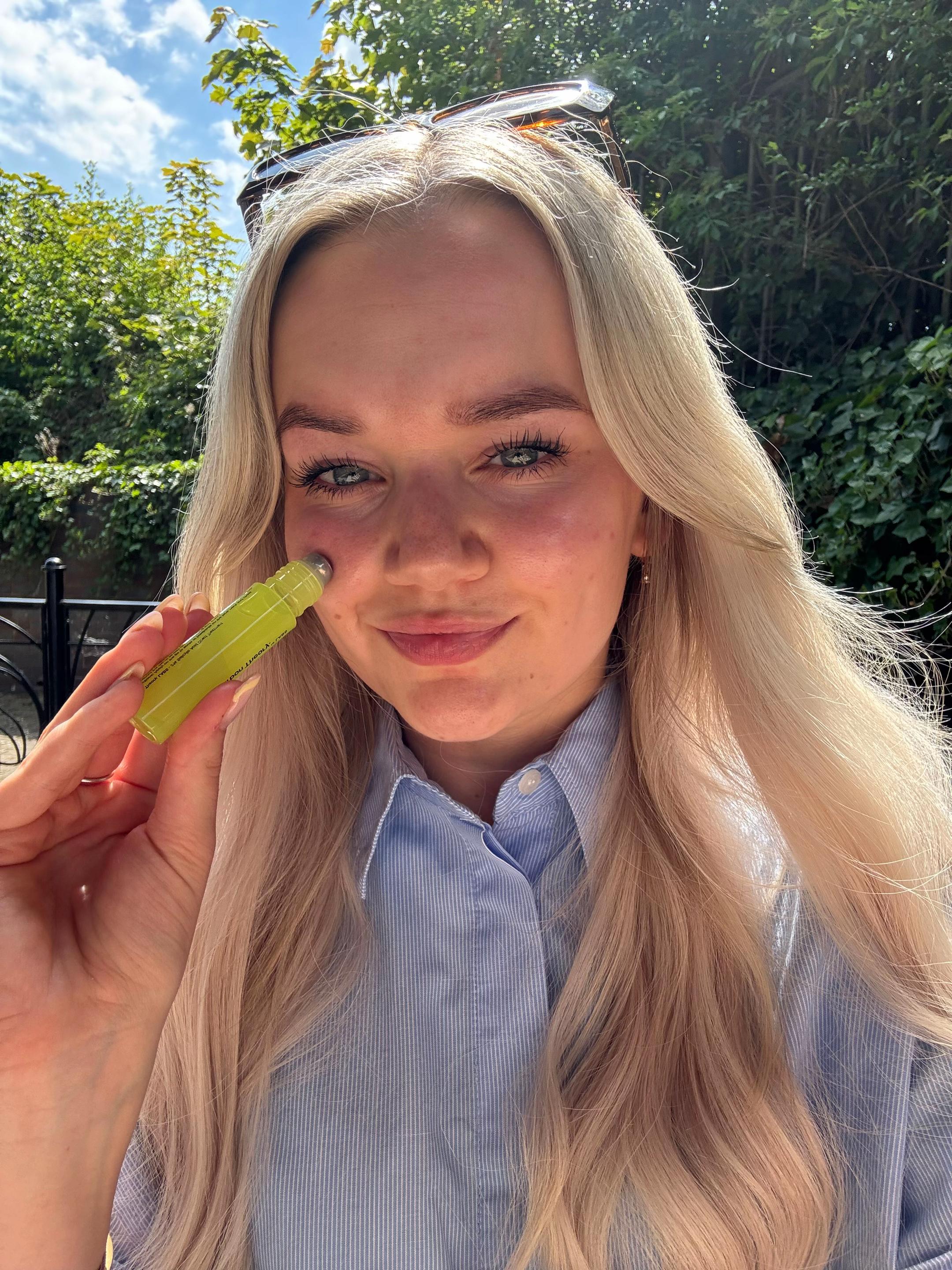 TikTok post by @abby.brewster for Carbon Theory. Caption reads: @Carbon Theory  #carbontheory....