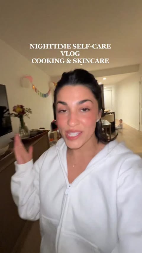 Instagram post by @bayleennicole for true Botanicals. Caption reads: taking your makeup off at the end of a busy day....