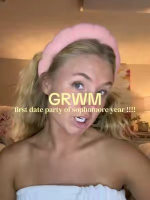 TikTok post by @emery.norsworthy for BUXOM Cosmetics. Caption reads: [...] ‘s 21 days of beauty and shop....