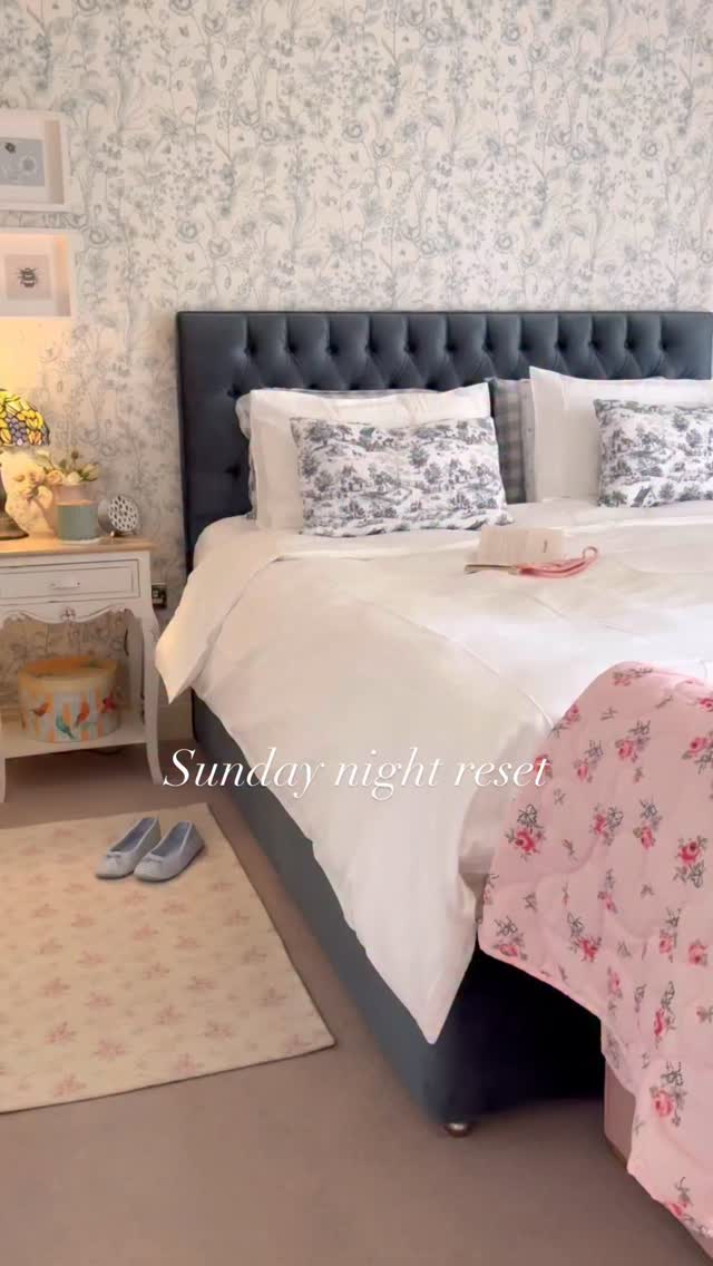 Instagram post by @louslifeinbloom for Hampton and Astley. Caption reads: [...] bedding set kindly sent to me by....