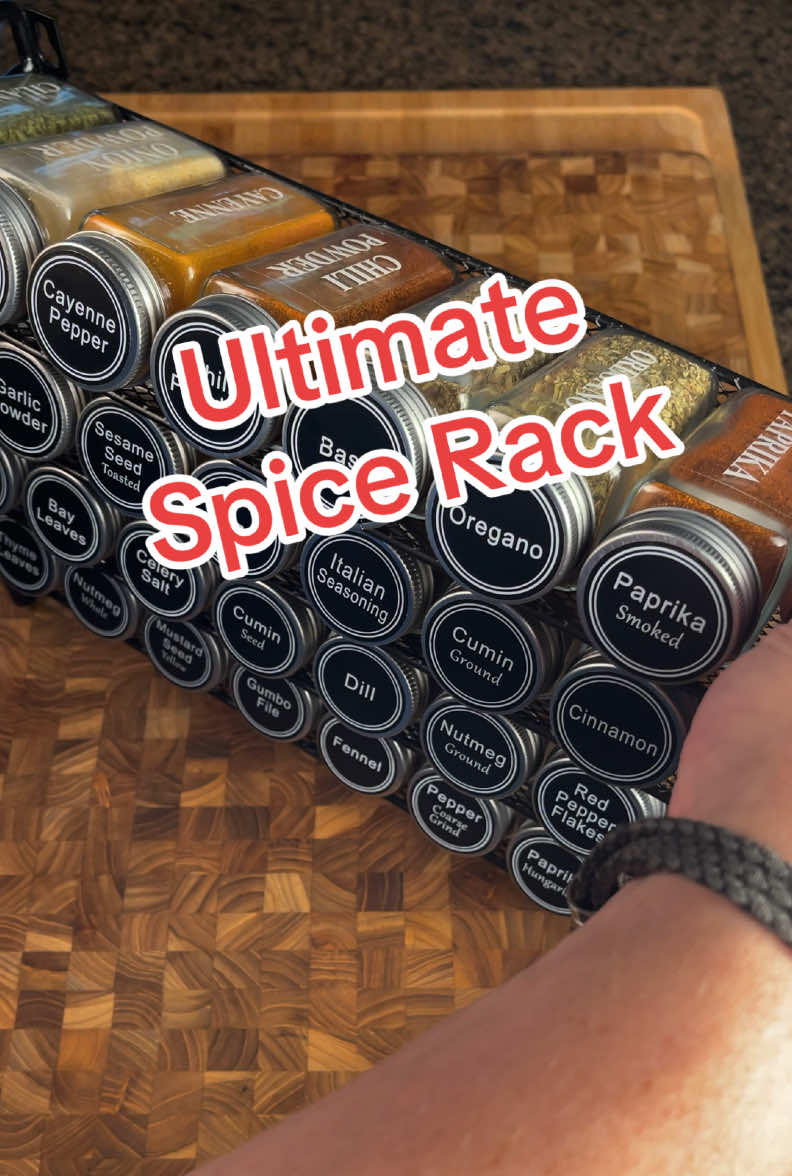 TikTok post by @petes.eats for SpaceAid. Caption reads: [...] #buynow #kitchenhacks #kitchengadgets....