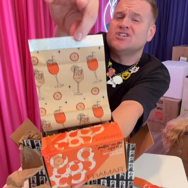 Instagram post by @jairdoeshair for Framar. Caption reads: 👑 “JEREMY” = 10% óff FRAMAR 🤩 And even though I....