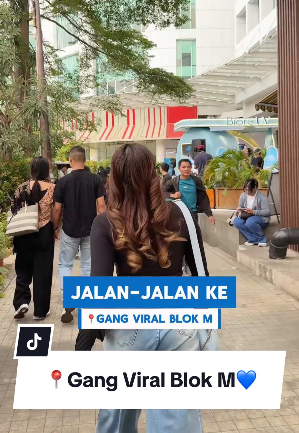 TikTok post by @chareraprilly for Bioré. Caption reads: Pertama kali ke gang viral blok M buat visit booth....