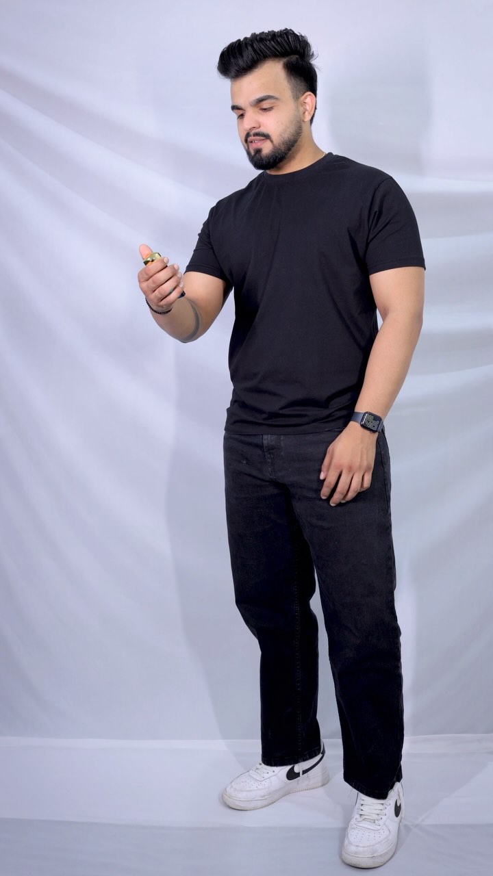 Instagram post by @its_meankitsingh for French Essence. Caption reads: [...] yet? Perfect combo for men from....