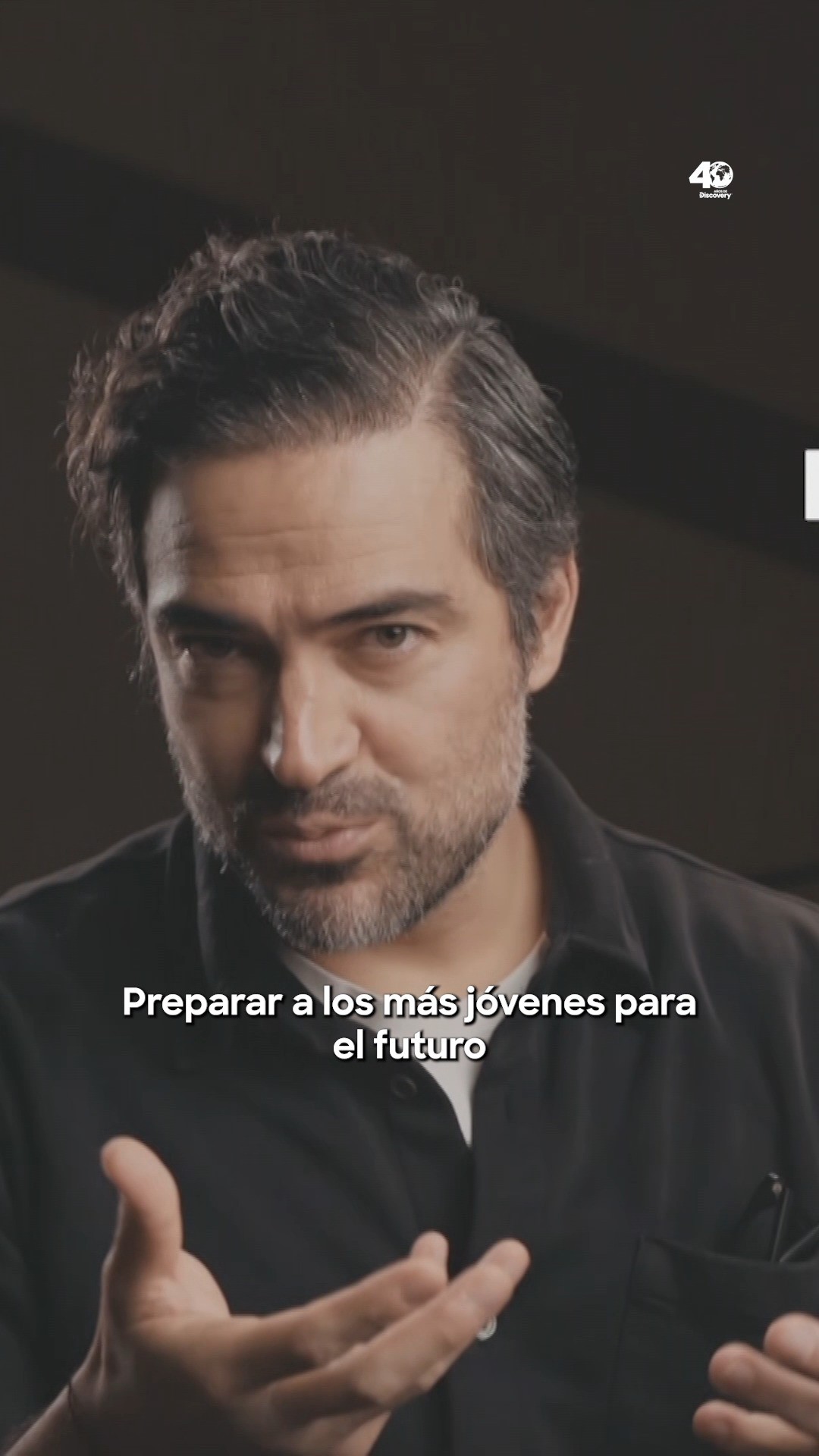 Instagram post by @ponchohd for Discovery. Caption reads: ✨ ¿Qué es lo que más te gusta de #LegadoSalvaje?....