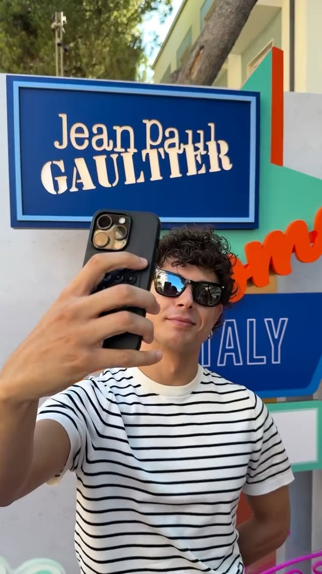 Instagram post by @alessandrolicciardi for Douglas Cosmetics. Caption reads: AD Came for the experience, left with a new....