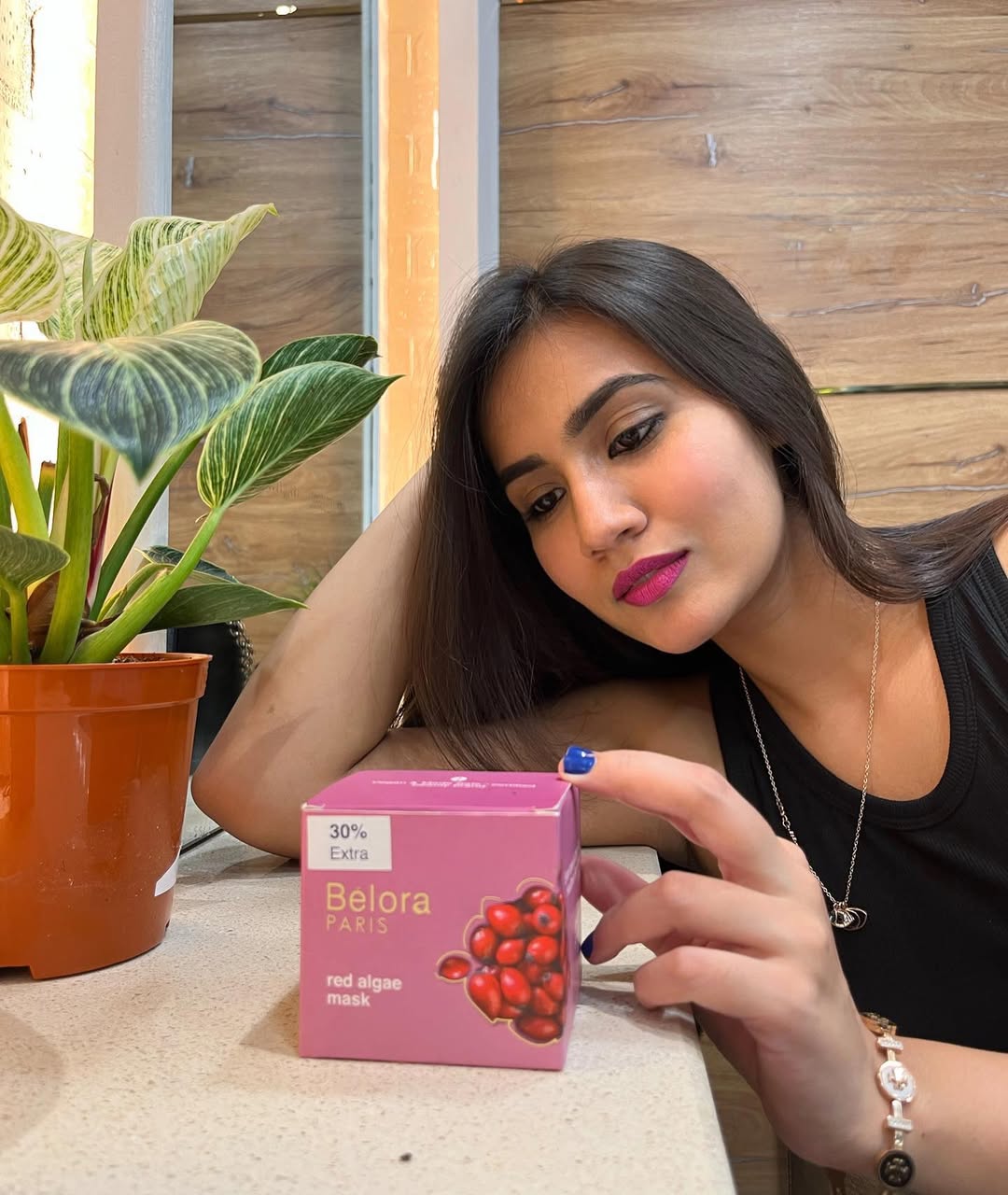 Instagram post by @itsepsiba for Belora. Caption reads: All my eyes on @beloracosmetics Red algae mask !....