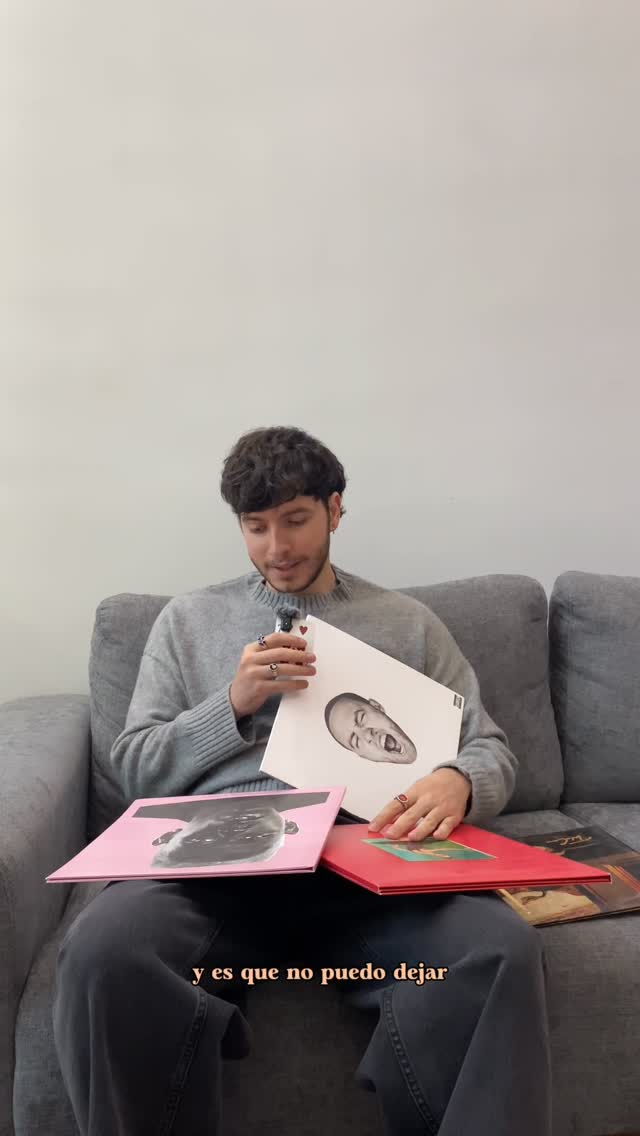 Instagram post by @tony._.romo for SOUNDPEATS. Caption reads: Publi. SOUNDPEATS CLIP 1 ya disponibles en Amazon.....