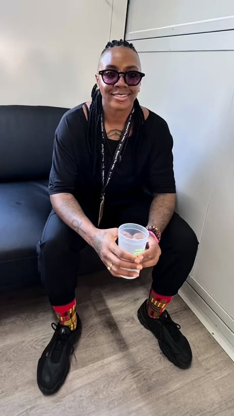 Instagram post by @syreetamusic for Tinder. Caption reads: [...] secret set at @beyondthevalleyfest for....