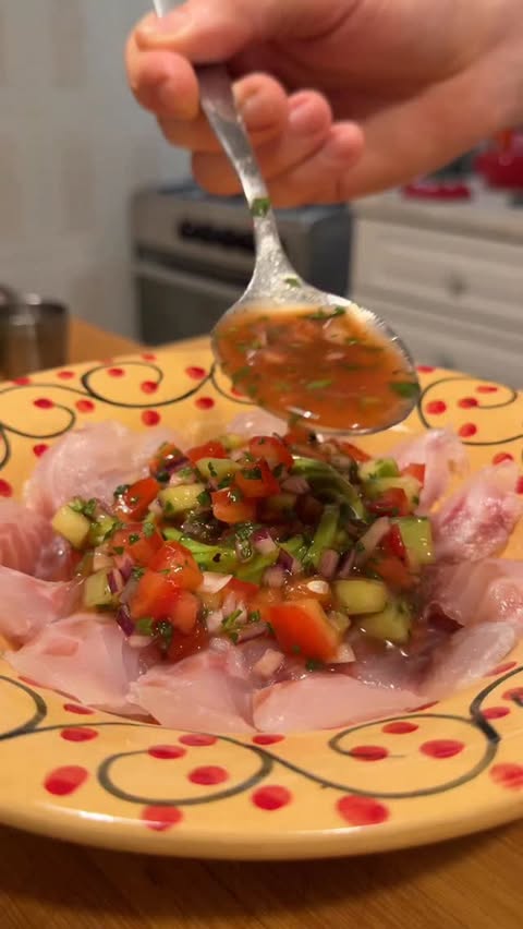 Instagram post by @letsmunchh for Olmeca Altos Tequila. Caption reads: If you’re bored of making the same food every....