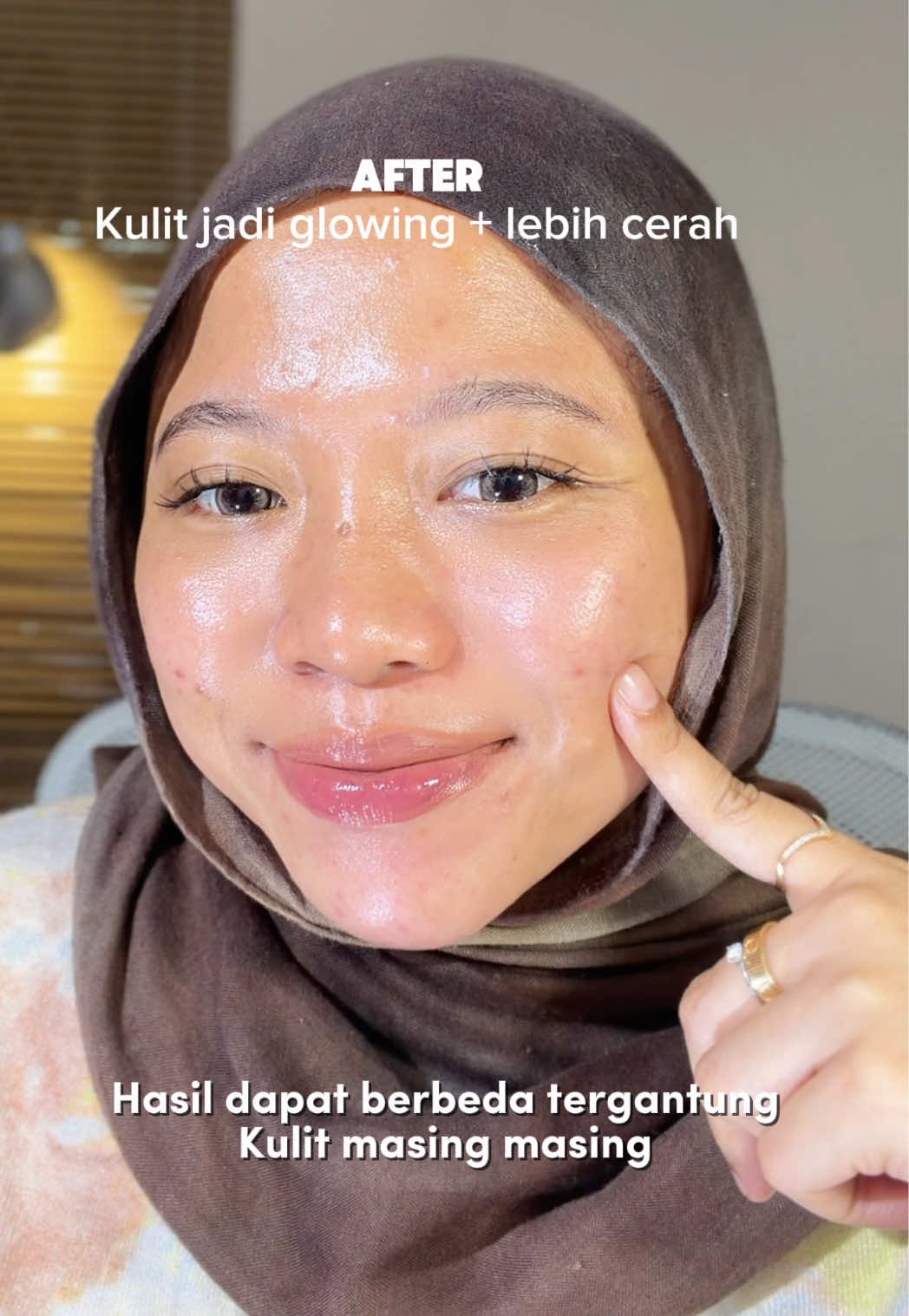 TikTok post by @pinoycepy for Hanasui. Caption reads: [...] gue jadi kaya kaca tp rutinin tiap pagi....