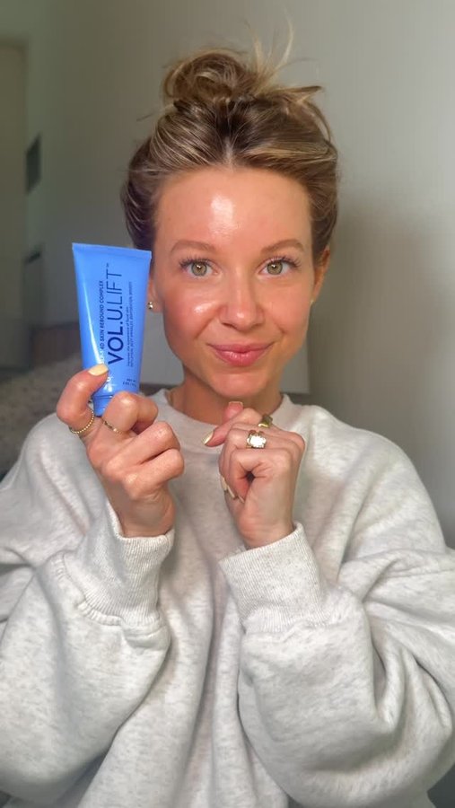 Instagram post by @kelliebullock for IMAGE Skincare. Caption reads: [...] Dehydration and Density Loss @imageskincare....