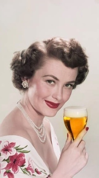 Instagram post by @the_vintage_veg for 310 Nutrition. Caption reads: [...] slow down, and I’m partnering with 310....