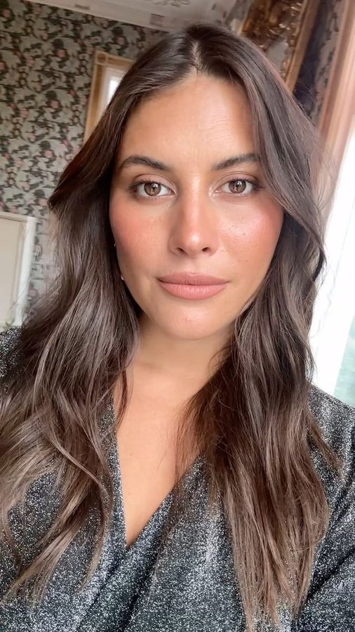 Instagram post by @celine_denefleh for Ellos. Caption reads: [...] this stunning hair & makeup by @eminah.kocak....