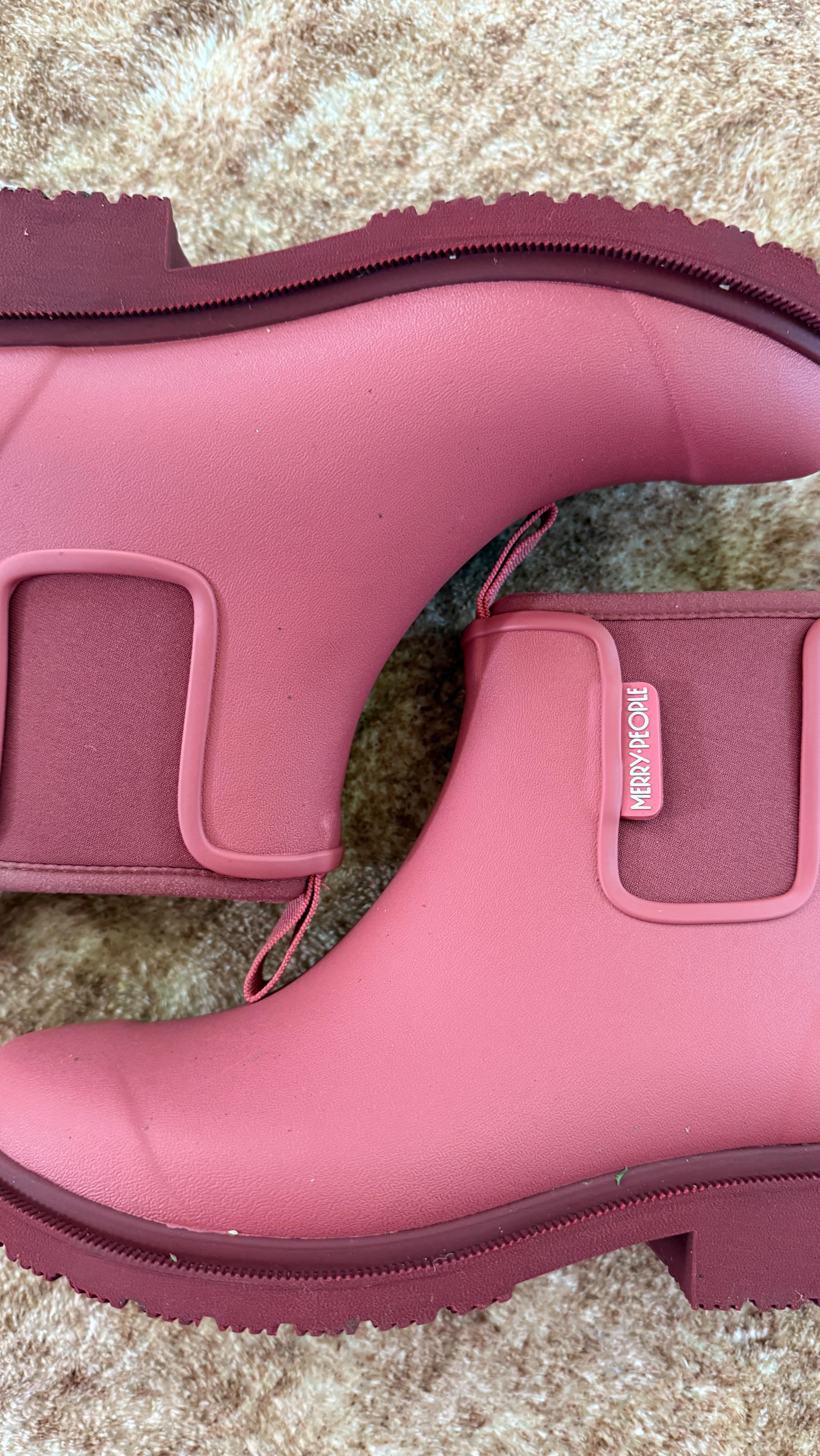 Instagram post by @emkellywears for Merry People. Caption reads: These @merrypeople boots would be perfect to take....