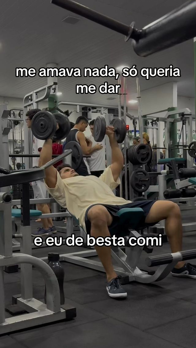 Instagram post by @gleicianofit for BOLD SNACKS. Caption reads: 🏷️ bold cupom: gleicianofit @boldsnacks 
#explore....