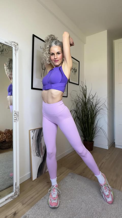 Instagram post by @geltrudette for Fanka. Caption reads: I tried the new @fankaofficial Body Sculpt Squat....