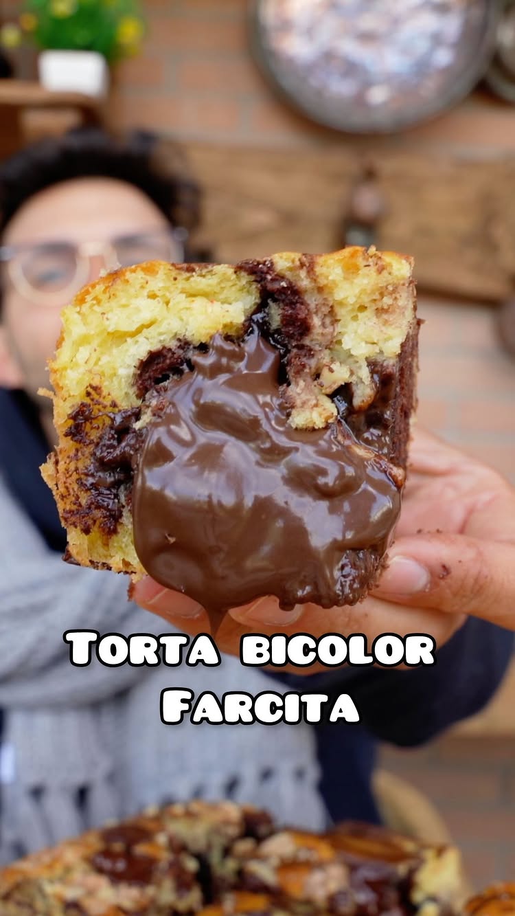 Instagram post by @_pasqualecannata for Foodspring. Caption reads: Torta variegata cacao e vaniglia con cuore super....