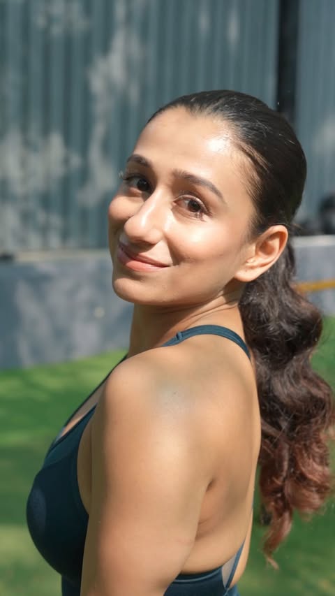 Instagram post by @simrankaurpurewal for Aqualens. Caption reads: When your body is locked in, your vision can’t....